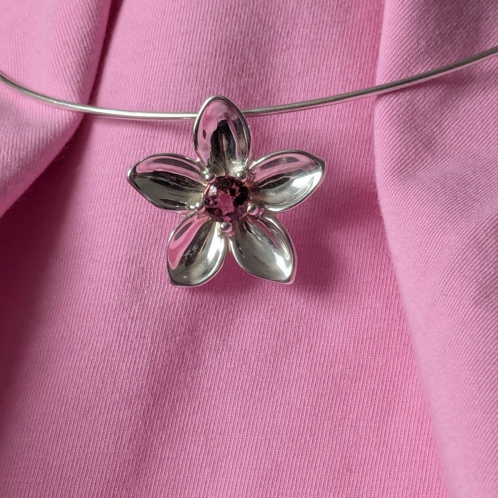 TIFFANY & CO Sterling Silver Pink Tourmaline Flower Pendant Choker Necklace 2003 - Picture 8 of 15